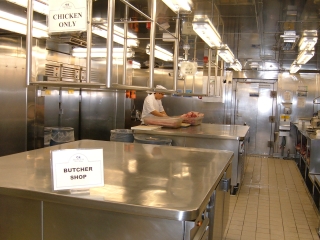 Kitchen tour.