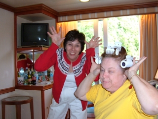 Train moose wave.