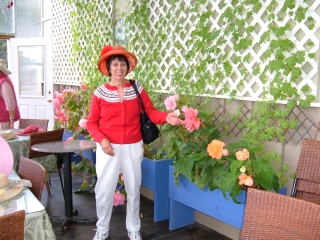 Linda and the flowers.